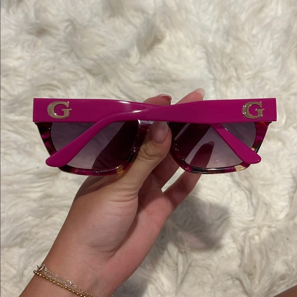 Guess Liliac/havana  Sunglasses main image 4